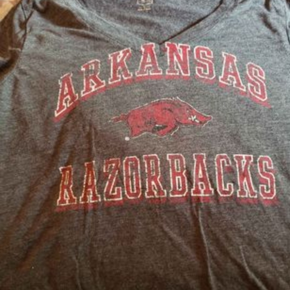 Womens v-neck tee